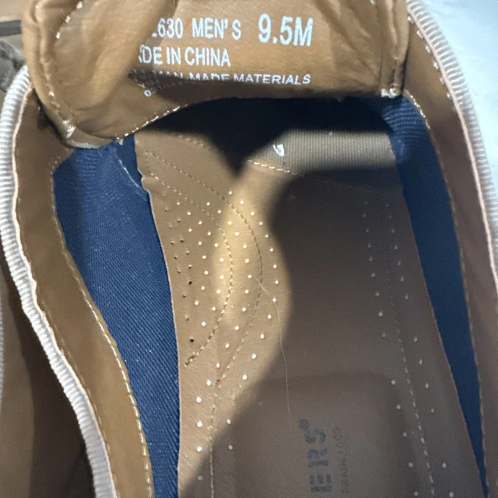 Docker's Men's Shoes, Tan, Size 9.5 Excellent Condition